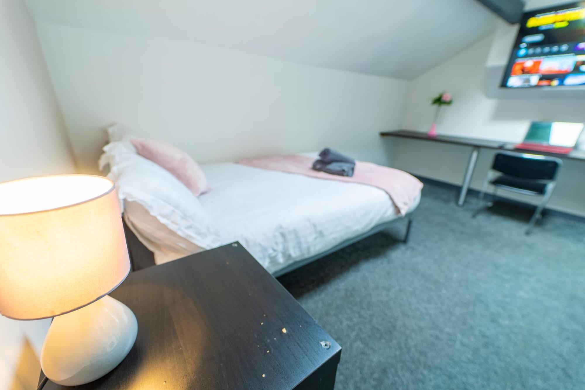 Remarkable 1-bed In Apartment *